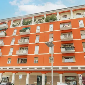  Appartamento Debora's Flat - 10 Minuti Dall'arena Italia